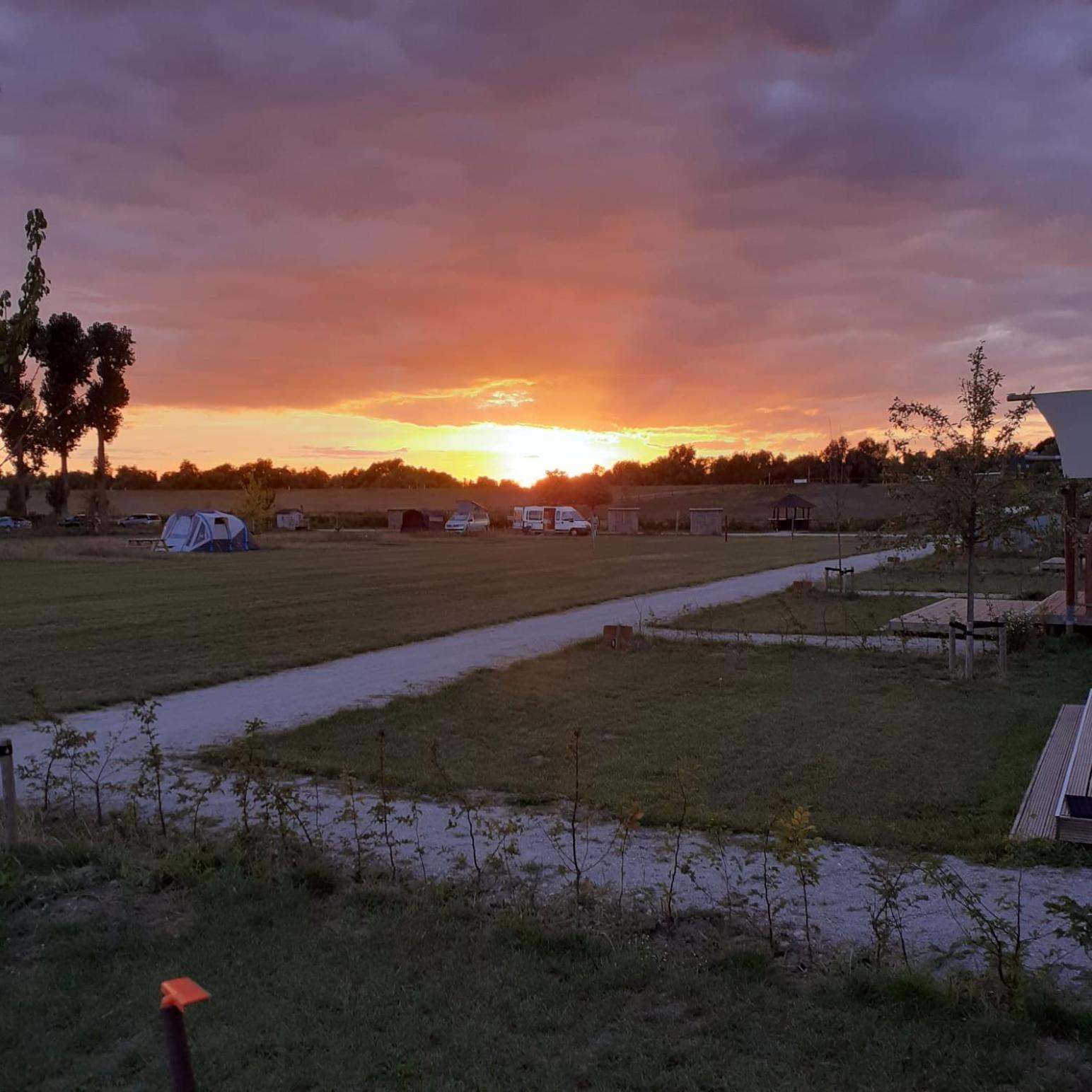 Kekerdom De Hazelaarshof Luxe Glampingtent Bij Natuurgebied De Millingerwaard מראה חיצוני תמונה